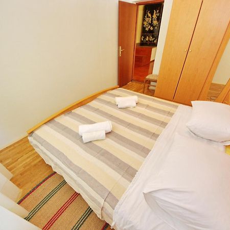 Apartments Eduard Vrsi Zewnętrze zdjęcie