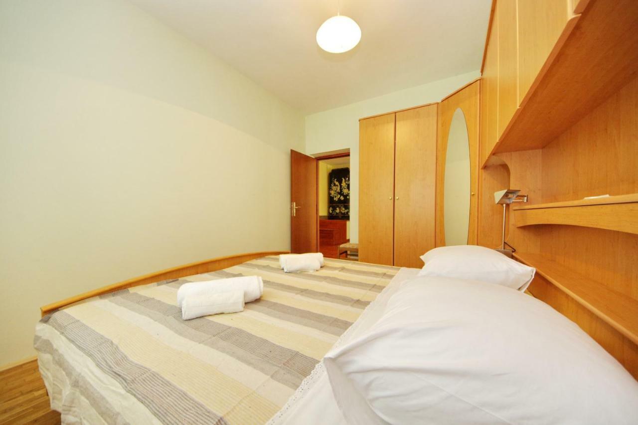 Apartments Eduard Vrsi Zewnętrze zdjęcie