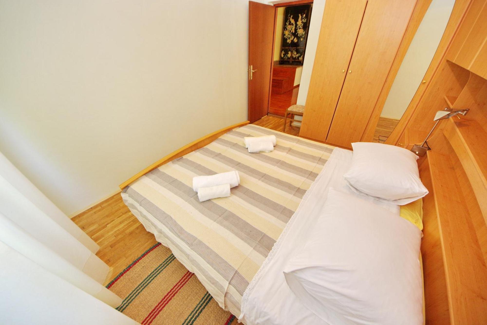 Apartments Eduard Vrsi Zewnętrze zdjęcie