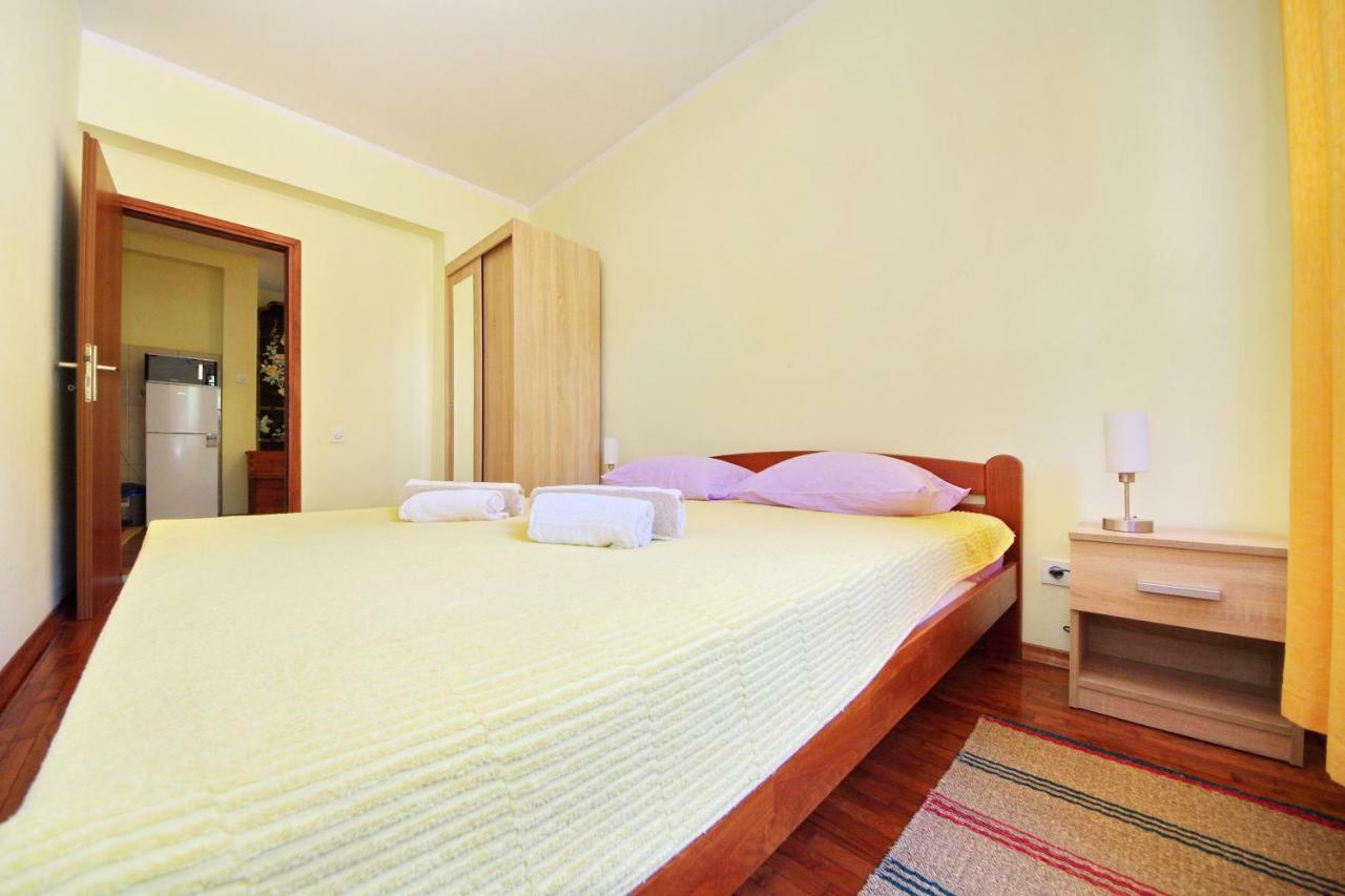 Apartments Eduard Vrsi Zewnętrze zdjęcie