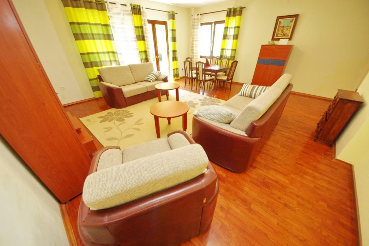 Apartments Eduard Vrsi Zewnętrze zdjęcie