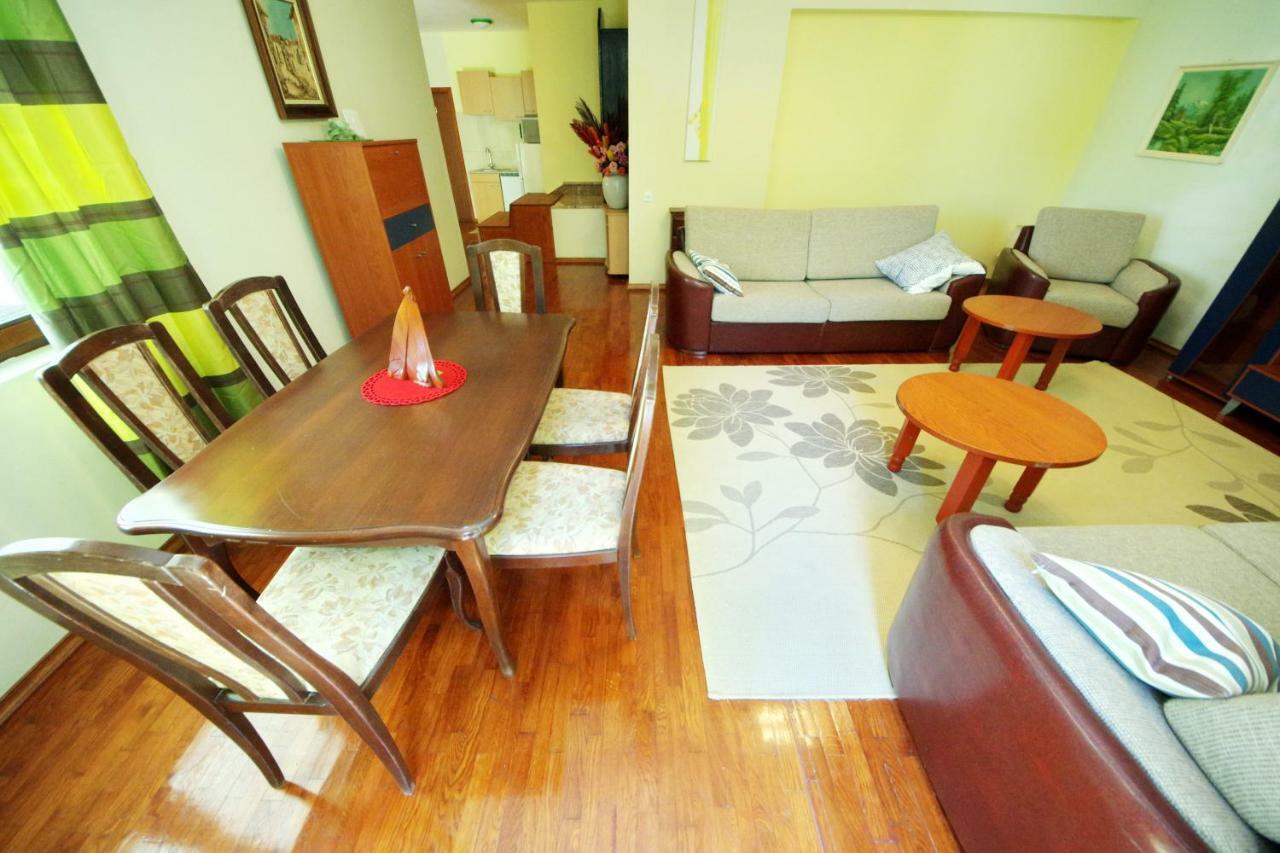 Apartments Eduard Vrsi Zewnętrze zdjęcie