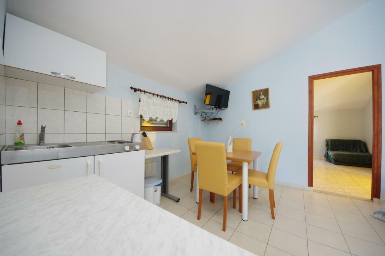 Apartments Eduard Vrsi Zewnętrze zdjęcie