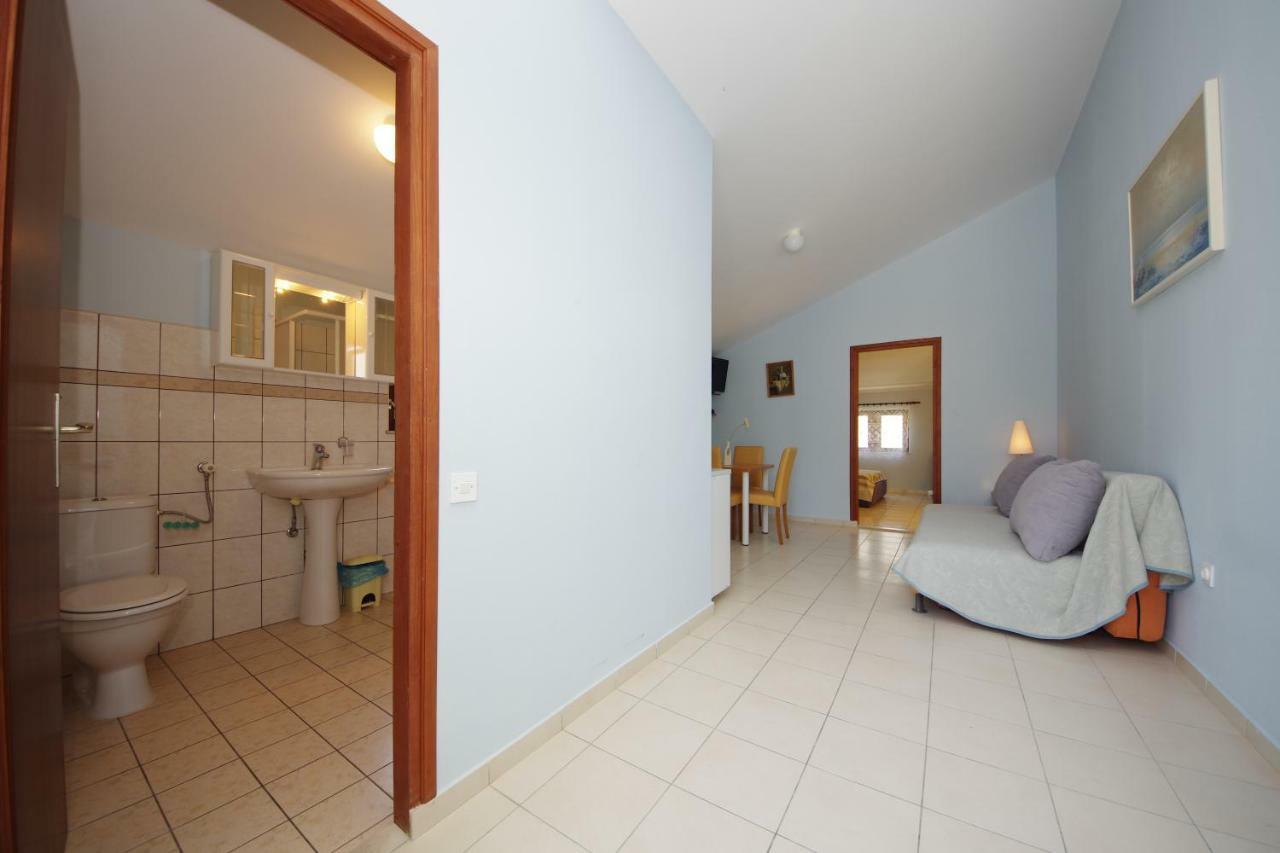 Apartments Eduard Vrsi Zewnętrze zdjęcie